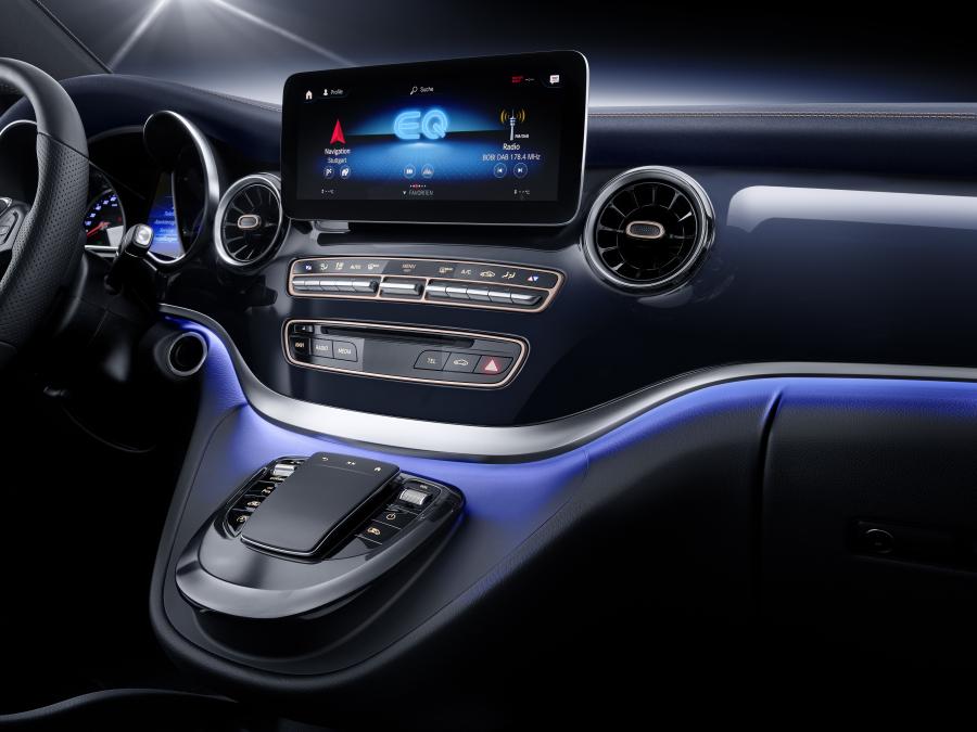 Детали интерьера Mercedes-Benz Concept EQV (W447) 2019 года  (фото 11 из 31)